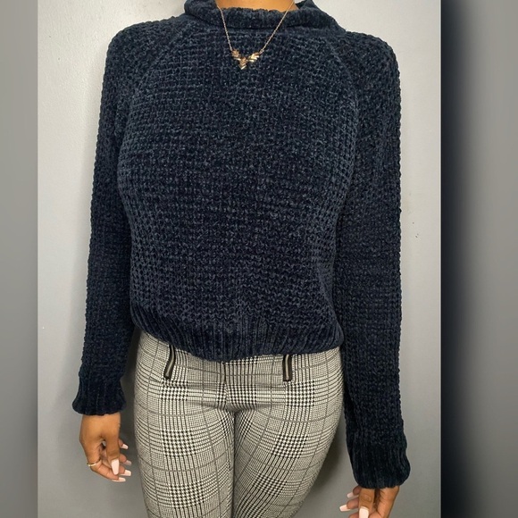 Navy  Blue Sweater🔷 - Picture 3 of 3